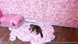 Kenziereevesxxx onlyfans nude show part 3