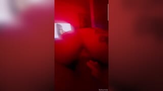 Rose balenciaga metiendose un vergon